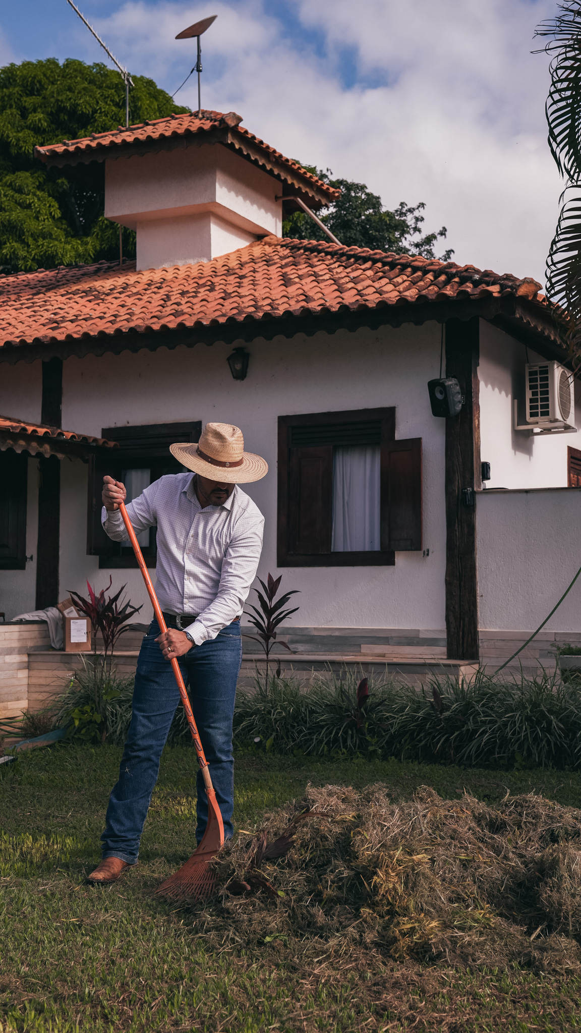 Sede Noturna Iluminada